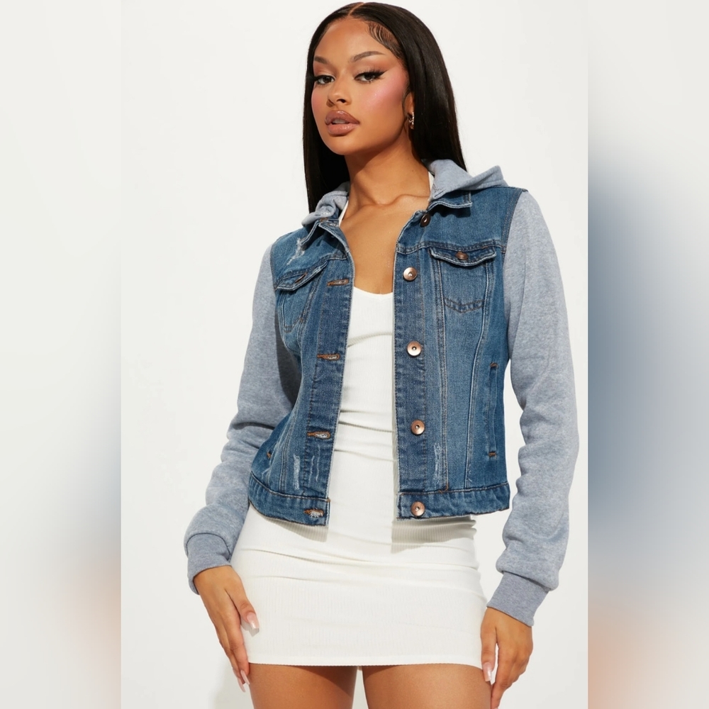 💚Fashion Nova Denim Jacket💚